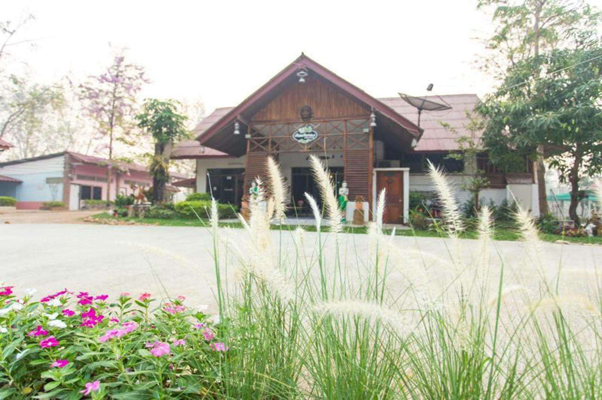 Yada Resort Suan Phueng Ngoại thất bức ảnh