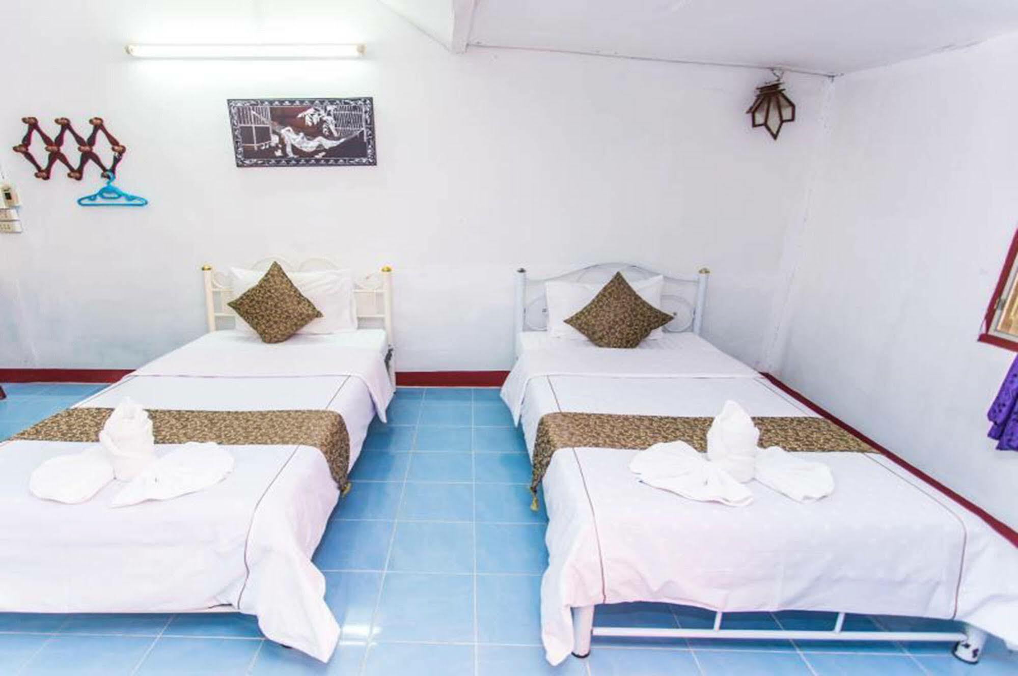 Yada Resort Suan Phueng Ngoại thất bức ảnh