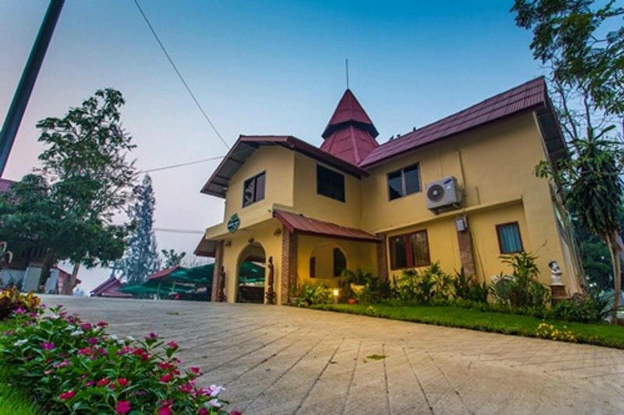 Yada Resort Suan Phueng Ngoại thất bức ảnh